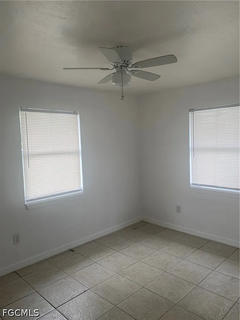 3 bed, 2.0 bath, 1029 sqft, $1,600 — Photo 4