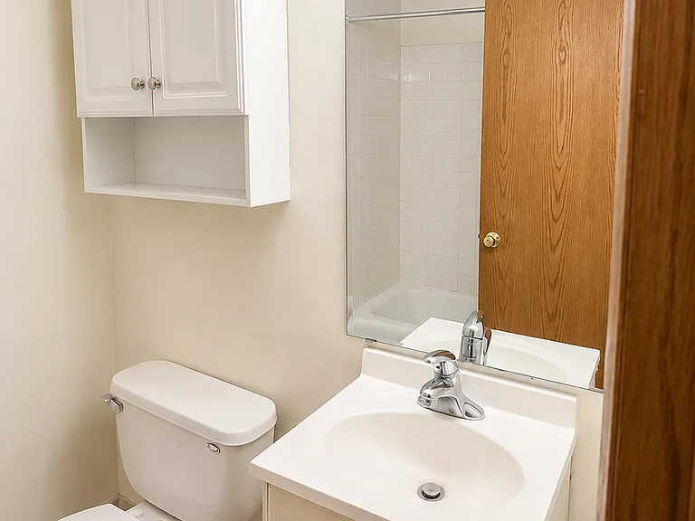 Freedom Park Apartments — Photo 15