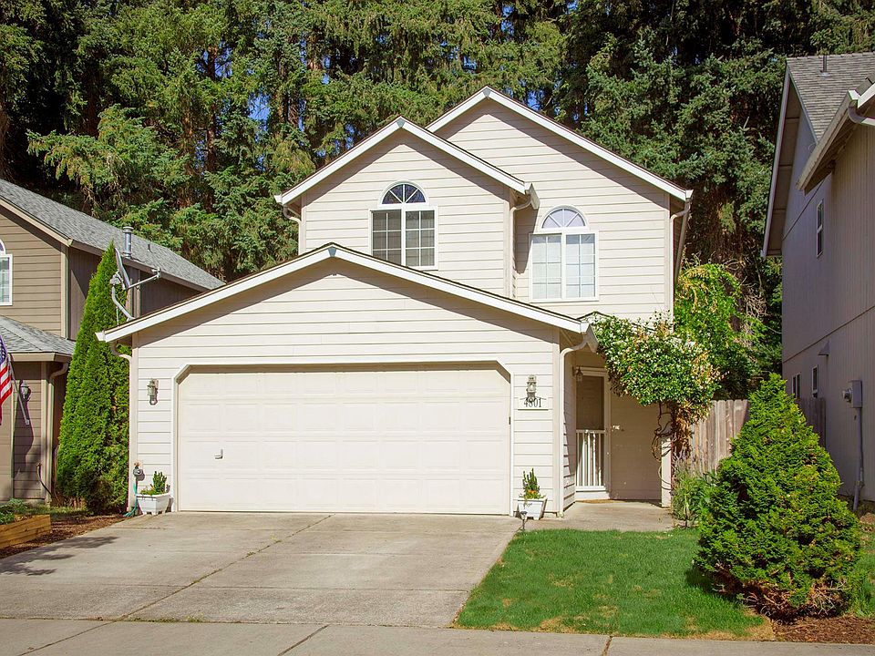 1st image of 4801 NE Leverich Ct