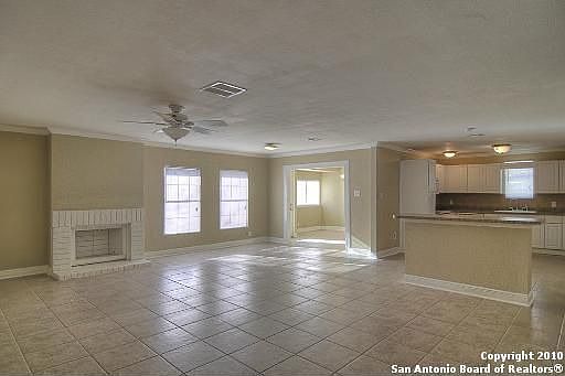 3rd image of 1319 Billings Dr