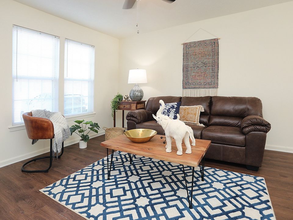 Delray Townhomes - Living Room 4