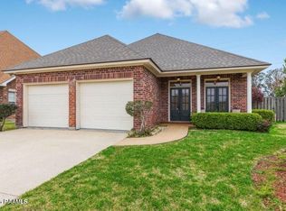 126 Kingspointe Cir, Lafayette, LA 70508