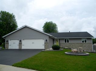 2889 Kregel Dr, Rockford, IL