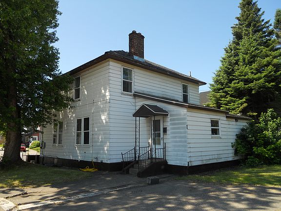 2nd image of 200 Leroy St