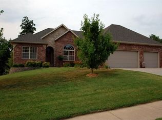 897 E Doubletree Ln, Springfield, MO 65810