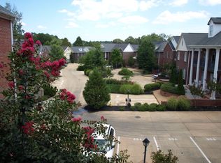737 Arenberg Ln, Oxford, MS 38655