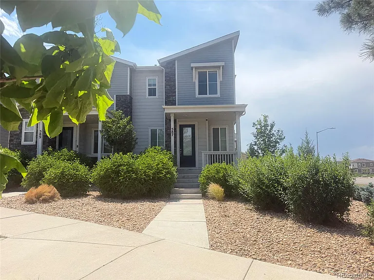 587 S Richfield St — Photo 21