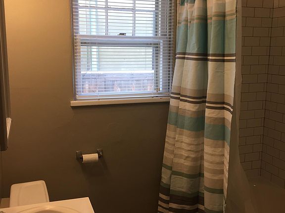 2nd bathroom