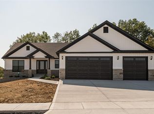 286 Laurens Spring Ct, Lake Saint Louis, MO 63367