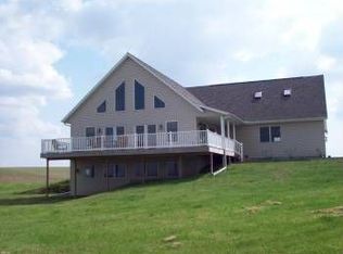 18961 Coleta Rd, Sterling, IL 61081