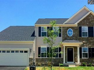 5695 W Long Ridge Dr, Seven Hills, OH