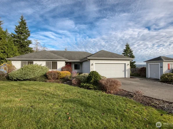 912 Bell Drive, Cosmopolis, WA 98537