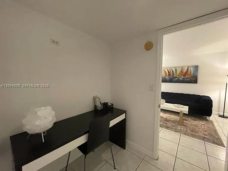 1881 Washington Ave #CU-4D — Photo 3