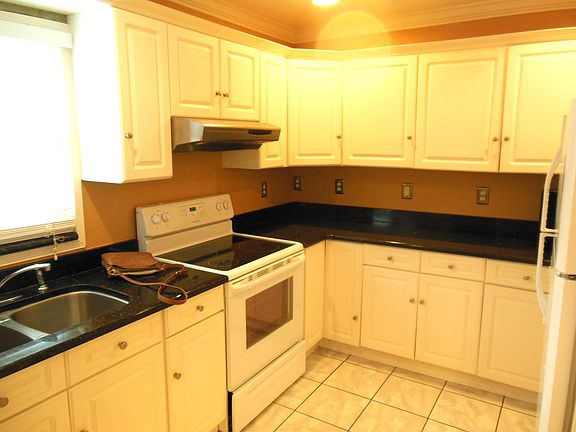 2nd image of 13423 121st St N
