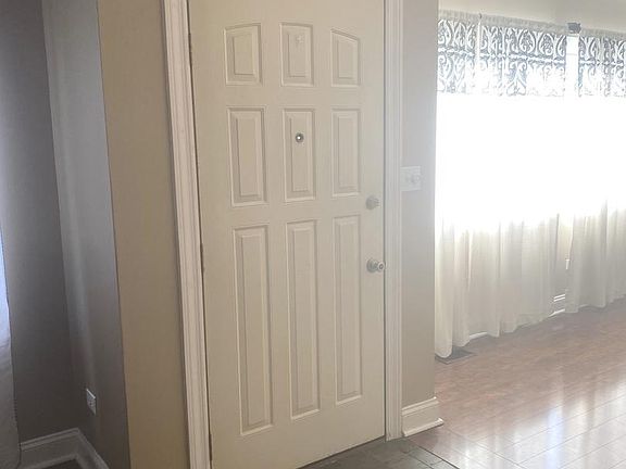 3rd image of 1 Nacona Ln