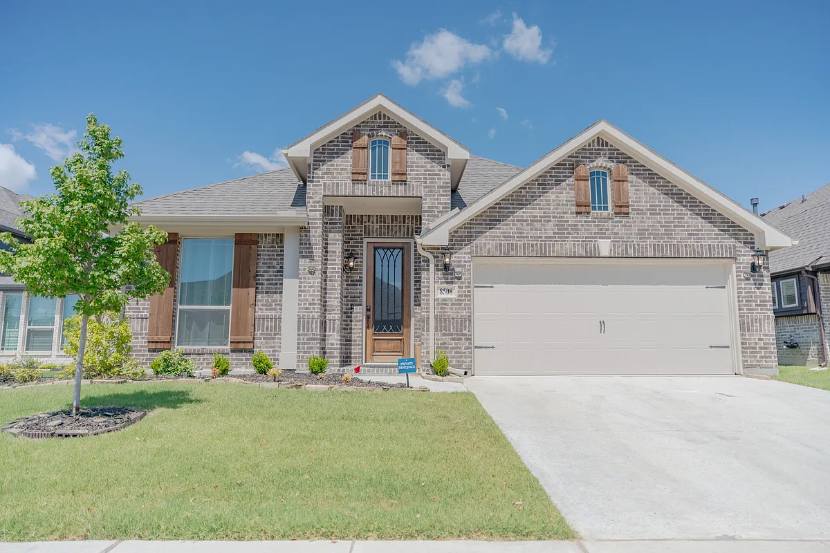 Building Photo - 8508 White Rock Ln