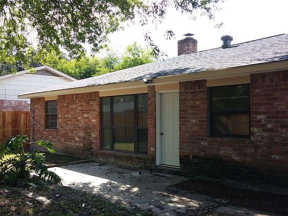 2nd image of 10411 Towne Oak Ln