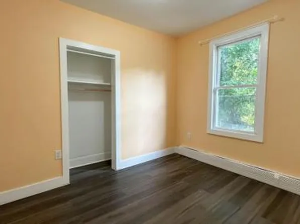 57 Orient Avenue image 9 of 10