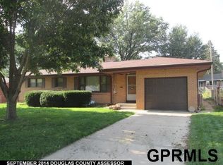 7422 Idledale Ln, Omaha, NE 68112