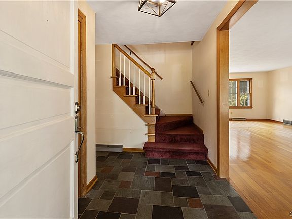 4th image of 125 Northwood Way