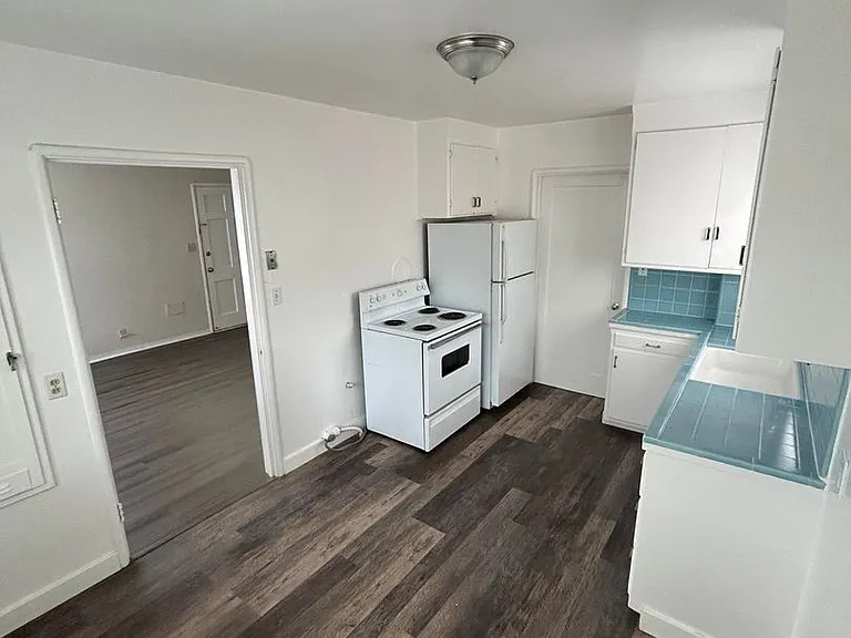 1537 Pearl Street — Photo 10