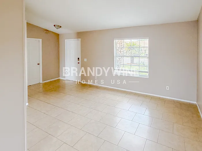 7108 Steffie Ln — Photo 5