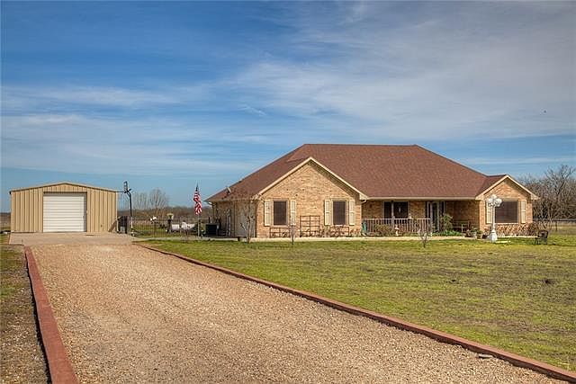 1st image of 1013 County Road 2154