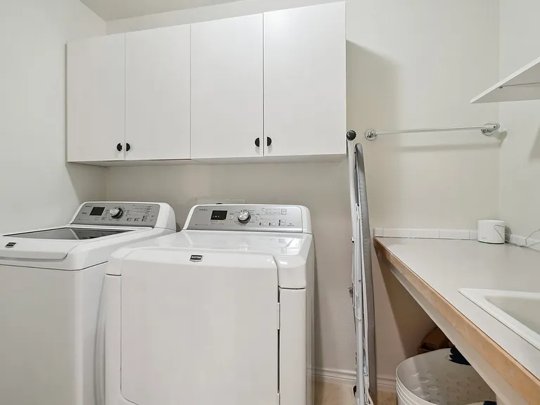 3940 Montclair Ln — Photo 27