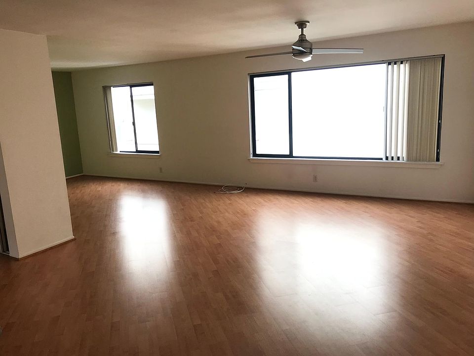 1st image of 2121 Beloit Ave APT 308