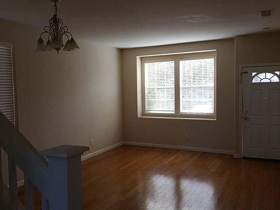 4th image of 4166 Penny Ln