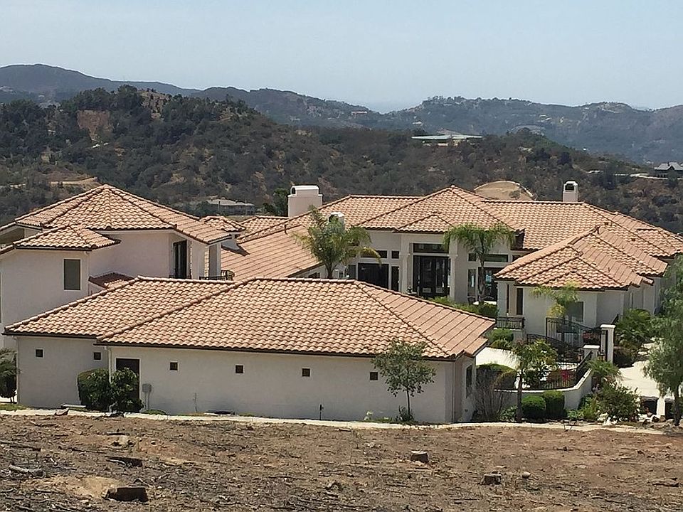 1st image of 25116 Terreno Dr