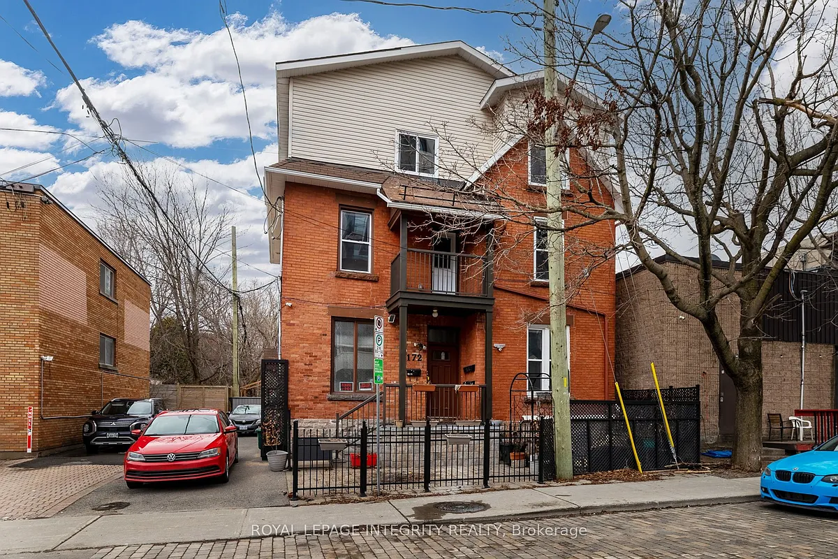 Building Photo - 172 Cobourg St #2