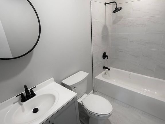 3rd image of 106 Howard Ave #R