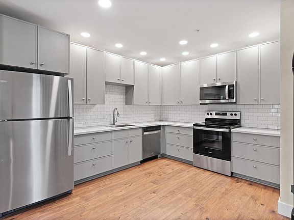 3rd image of 10 Chestnut St #7