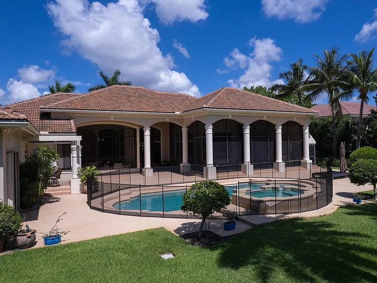 8158 Native Dancer Rd E — Photo 23