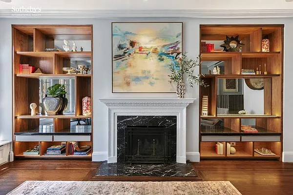 Sold by Sotheby's International Realty | media 10