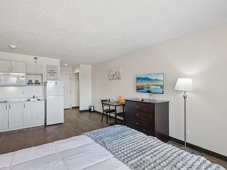 11350 Lyndon B Johnson Fwy — Photo 11