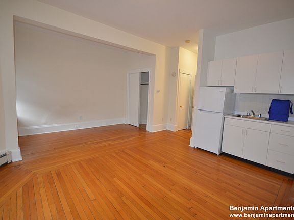 5th image of 17 Fairbanks St #14A