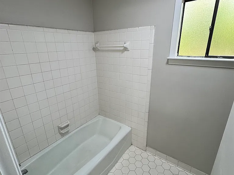 2302 Hawksmoor Pl — Photo 23