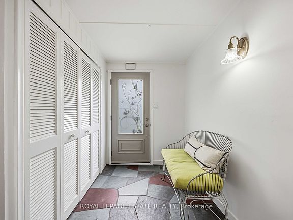 3rd image of 47 Harding Blvd