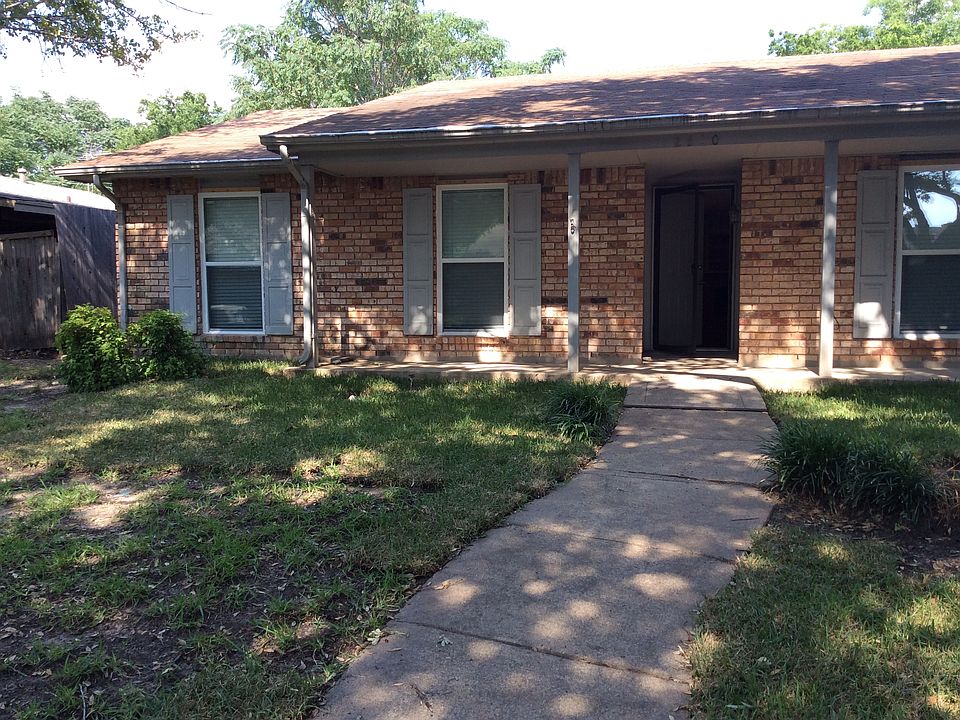 1st image of 2610 Emberwood Dr