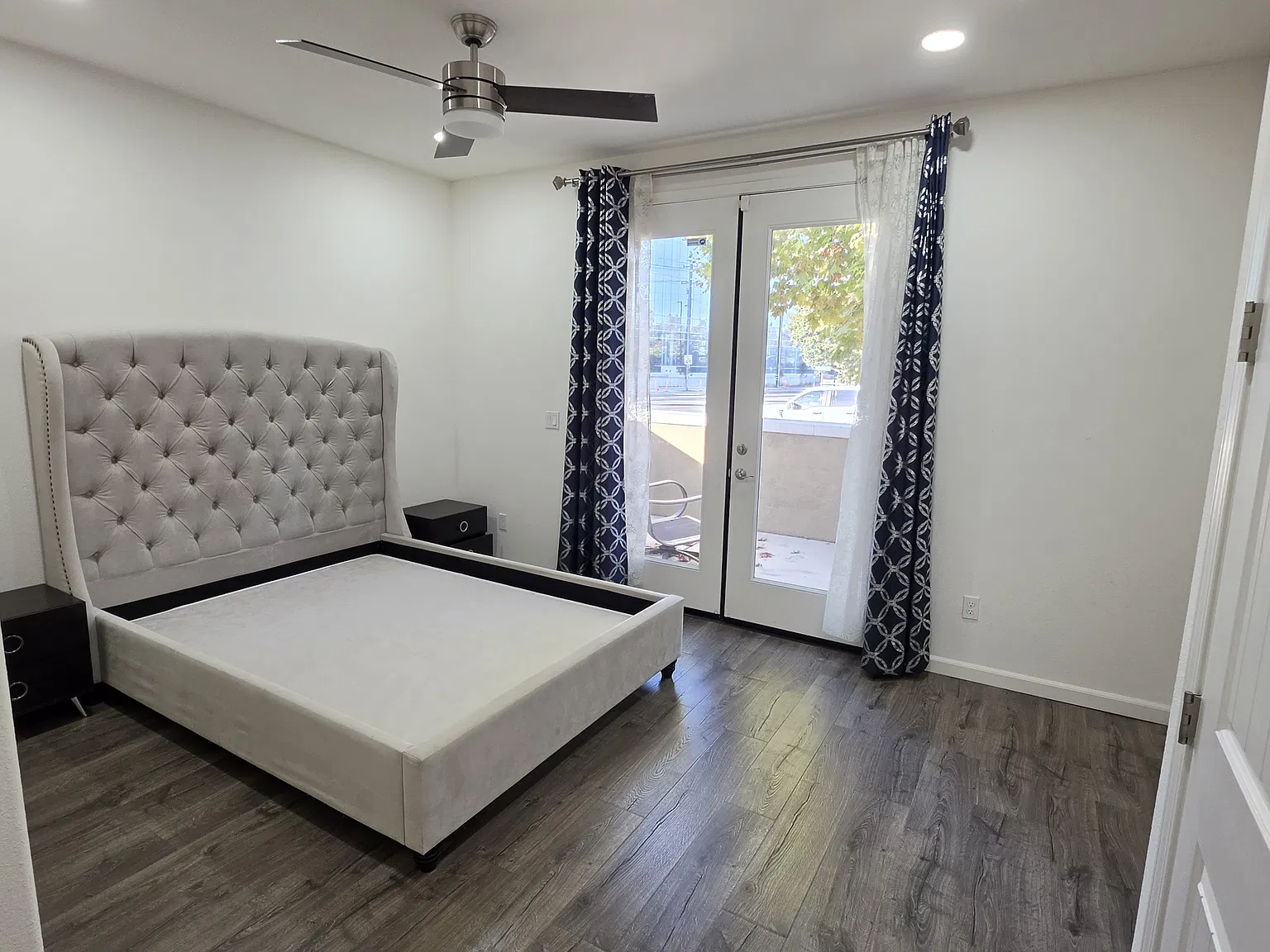 4 bed, 3.5 bath, 2144 sqft, $5,300 — Photo 4