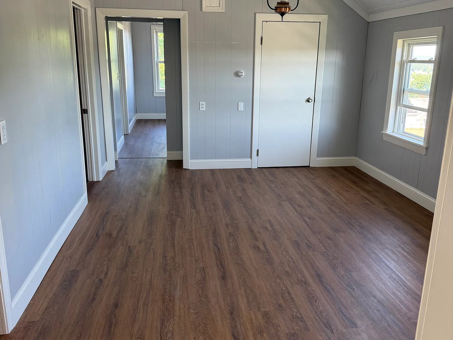 3 bed, 1100 sqft, $1,900 — Photo 3
