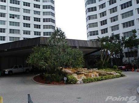 3rd image of 825 Brickell Bay Dr APT 1542