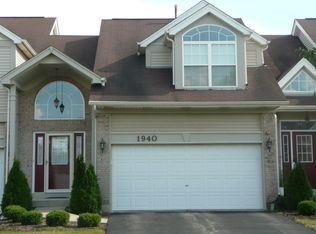 1940 Tamahawk Ln, Naperville, IL 60564