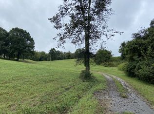 1221 E End St, Columbia, TN 38401