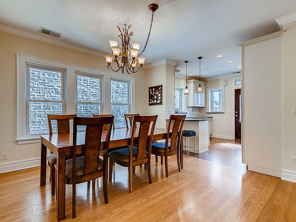 3rd image of 2623 W Winnemac Ave #2