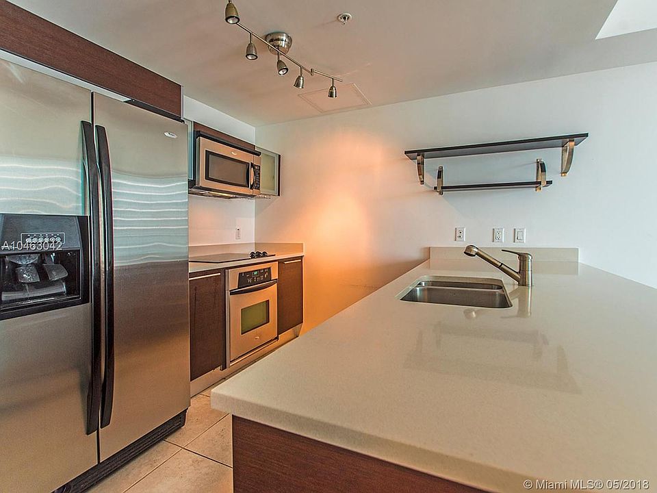 1st image of 1900 N Bayshore Dr APT 4090