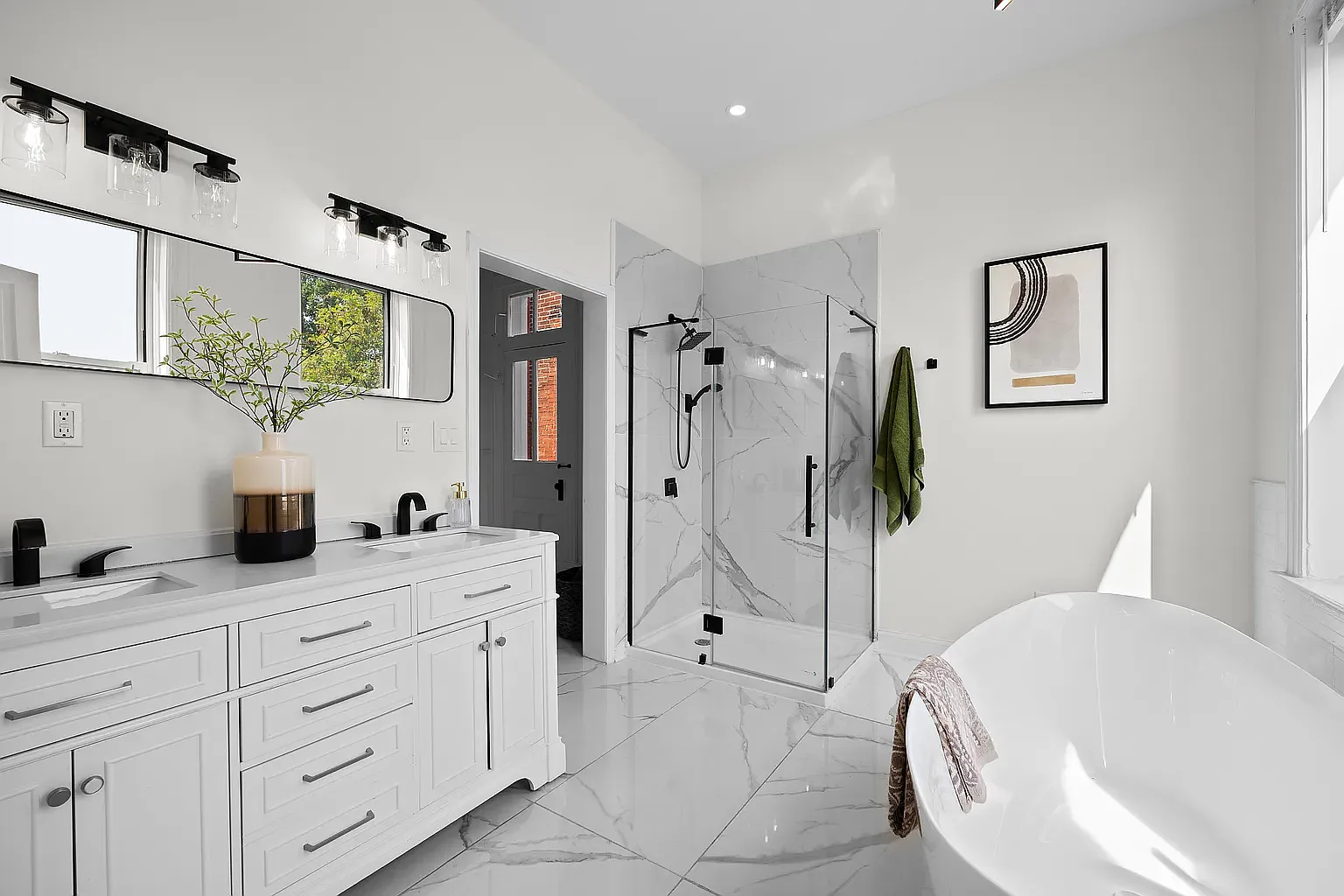 5 bed, 3476 sqft, $3,800 — Photo 1