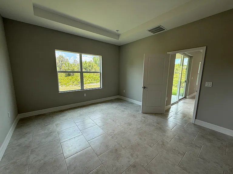 3607 62nd St W — Photo 17